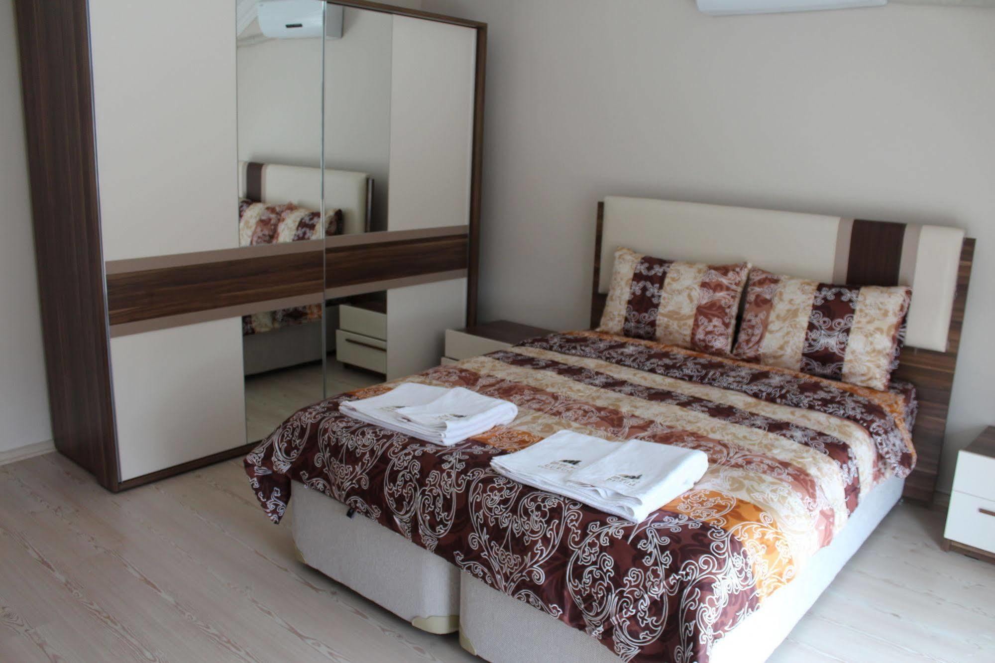 Buruj Vip 2 Aparthotel Kavala Exterior photo